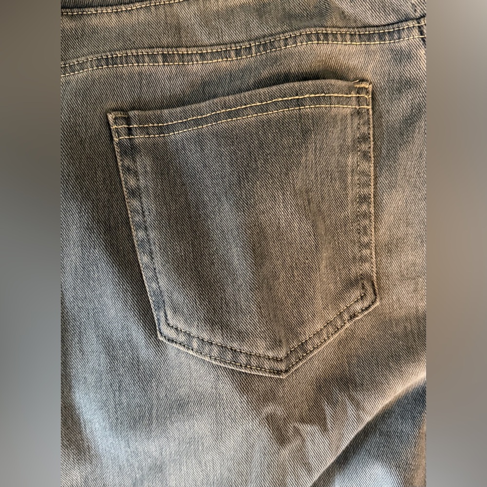 Halara Flex™ High Waisted, Baggy, 
Wide Leg, Casual Pocketed Jeans, Size L - Picture 8 of 10